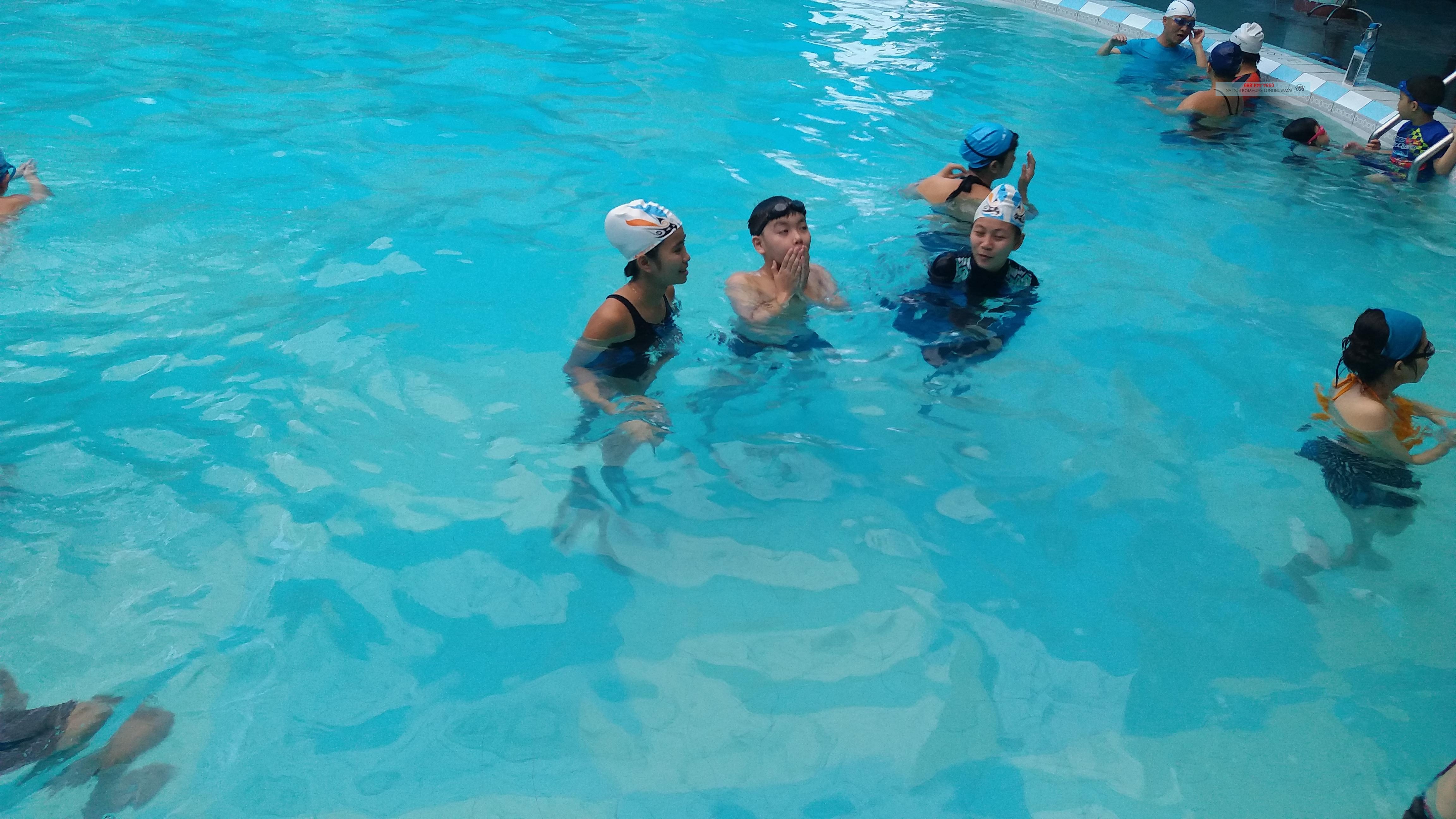 học bơi Hà Nội